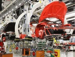 Italia Gempa, Ferrari dan Lamborghini Tetap Bikin Mobil