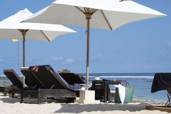 Nammos Beach Club, Asyiknya Santai di Private Beach, Bali