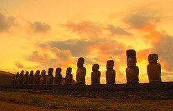 Pulau Paskah dan Misteri 800 Patung Kuno