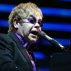 Infeksi Pernapasan, Elton John Batalkan 4 Konser