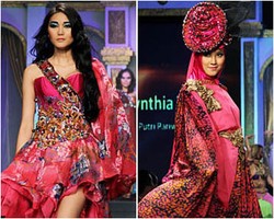 10 Busana Raden Sirait dalam Pagelaran Teatrikal di JFFF 2012