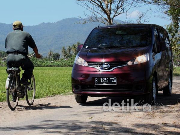 Test Drive Nissan Evalia