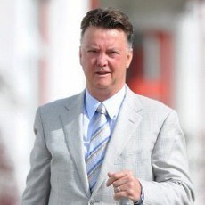 Kuyt Dukung Van Gaal Tangani Liverpool