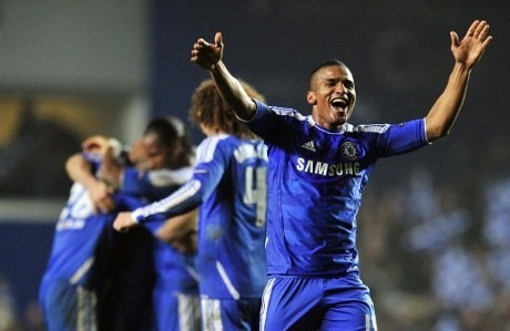 Malouda Isyaratkan Bertahan di Chelsea