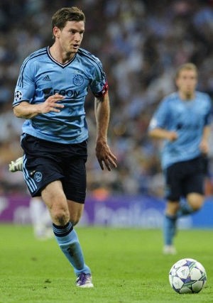 Spurs Kian Dekat Dapatkan Vertonghen