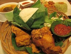 Ketika Kangen Nasi Timbel Komplet