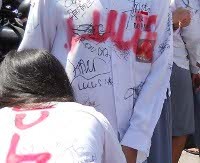 Coret Baju dan Konvoi Sepeda Motor Ramaikan Kelulusan SMA di Yogya