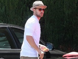 Justin Timberlake Kencan di Mobil Klasik