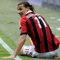 Milan Tak Punya Uang, Ibra Tetap Setia