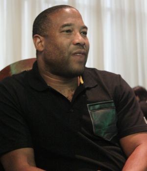 John Barnes: Pemain Indonesia Harus Unggul Semangat dan Disiplin John Barnes: Pemain Indonesia Harus Unggul Semangat dan Disiplin