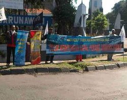 HTI Tolak Kedatangan Kapal Perang AS di Surabaya