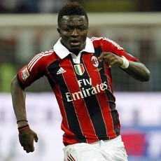Muntari Tetap di Milan Sampai 2 Tahun ke Depan