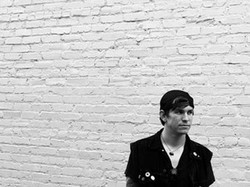 Vokalis Against Me! Akhirnya Tampil Pertama Kali Sebagai Wanita