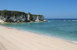 Pantai Marosi, Lukisan Alam yang Sempurna di NTT