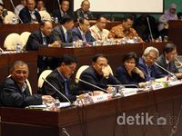 Menhub dan Komisi V Bahas Sukhoi Naas