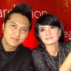 Album Perdana Yulia Rachman Berisi Curhat tentang Demian?