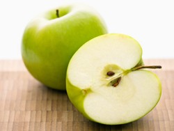 Apel Okanagan Ini Tak Berwarna Kecoklatan Meski Dibiarkan Lama