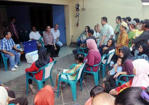 Jokowi Sapa Pedagang Pasar Kebayoran Lama