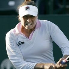 Cedera, Zvonareva Mundur