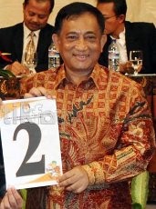 Nongkrong di Warung, Hendardji Bicara Perangi Kumis