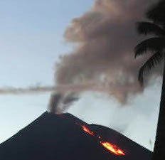 Status Gunung Soputan Naik Jadi Siaga
