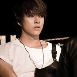 Dongwoon BEAST Akui Tak Bisa Menari