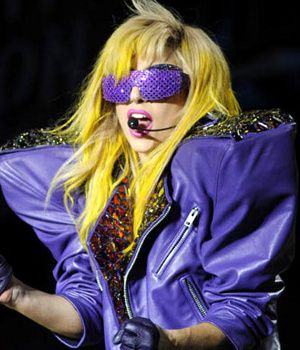 Gagal, Lady Gaga Masih Hiasi Jakarta