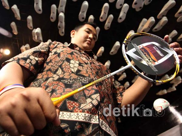 Penetrasi Raket Asal Cina Perketat Pasar Nasional