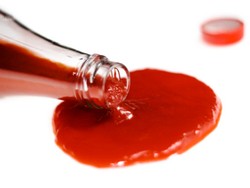 Botol Model Baru Ini Membuat Saus Mudah Dituang