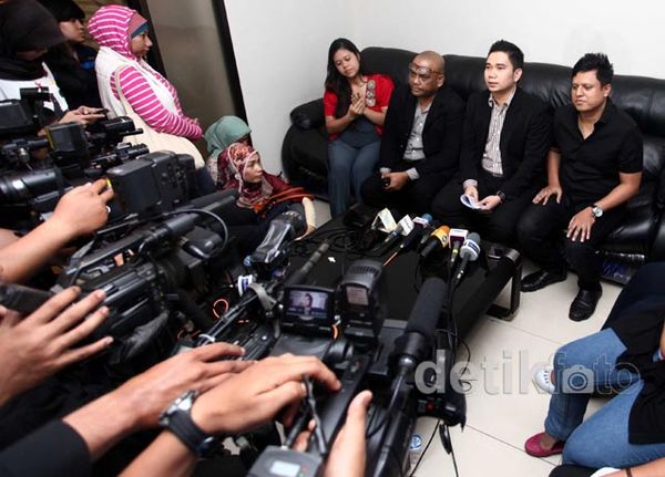 Tidak Dinafkahi, Yulia Rachman Gugat Cerai Demian