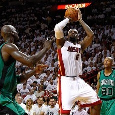 James Antar Heat Ungguli Celtics 1-0