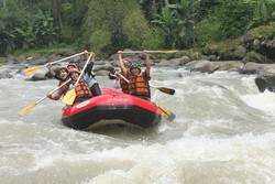 Serunya Jeram Elo