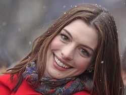 Anne Hathaway: Saya Selalu Ingin Menjadi Catwoman