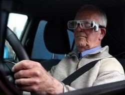 9 Teknologi Membantu Pengemudi Manula