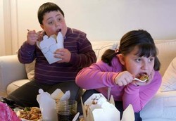 Mana yang Lebih Memprihatinkan, Anak Obesitas atau Kurang Gizi?