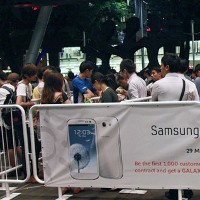 Penjualan Perdana Galaxy S III Disambut Antrean