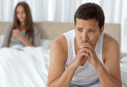 4 Hal Aneh yang Membunuh Ereksi Pria