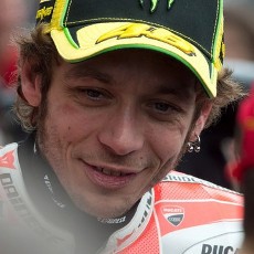 Rossi Tetap Realistis