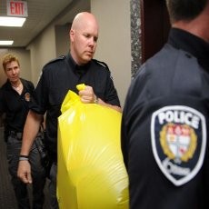 Temukan Potongan Tangan Manusia, Polisi Buru Bintang Film Porno