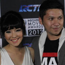 Gading Marten & Gisel Makin Mesra