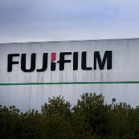 Fujifilm Sempat Ingin Caplok Olympus & Leica