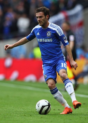 Mata Ingin Terus Berkembang bersama Chelsea