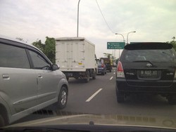 Macet Panjang di Tol JORR Berimbas ke Tol Jagorawi