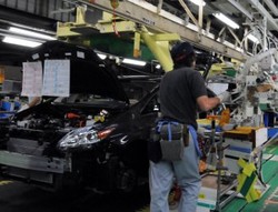 Toyota: Penjualan Hybrid 3.000/Bulan Baru Mau Bikin Hybrid