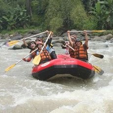 Arung Jeram Sungai Elo, Bikin Ketagihan!