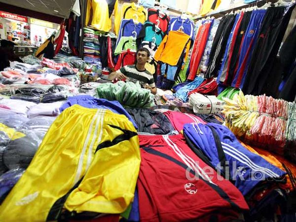 Asesoris Euro 2012 Mulai Diburu Penggila Bola
