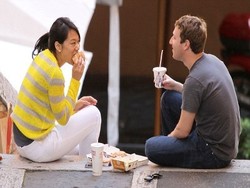 Bulan Madu, Mark Zuckerberg Makan Siang Romantis di McDonalds