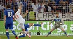 Italia Kalah Telak, Prandelli Ambil Positifnya