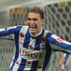 Bayern Kontrak Weiser, Wolfsburg Dapatkan Bas Dost