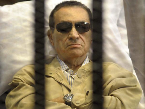 Mubarak Divonis Penjara Seumur Hidup